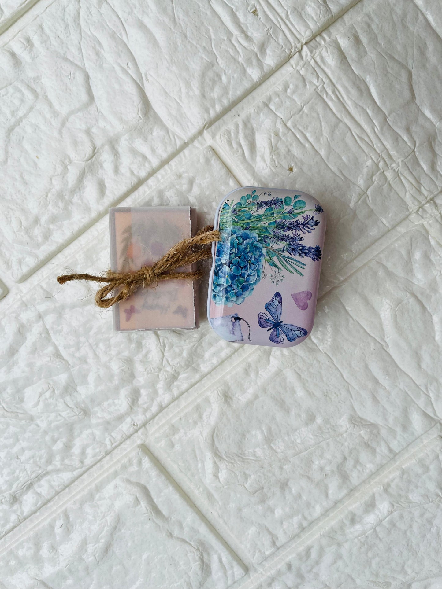 Customized Vintage Tin Mini Album
