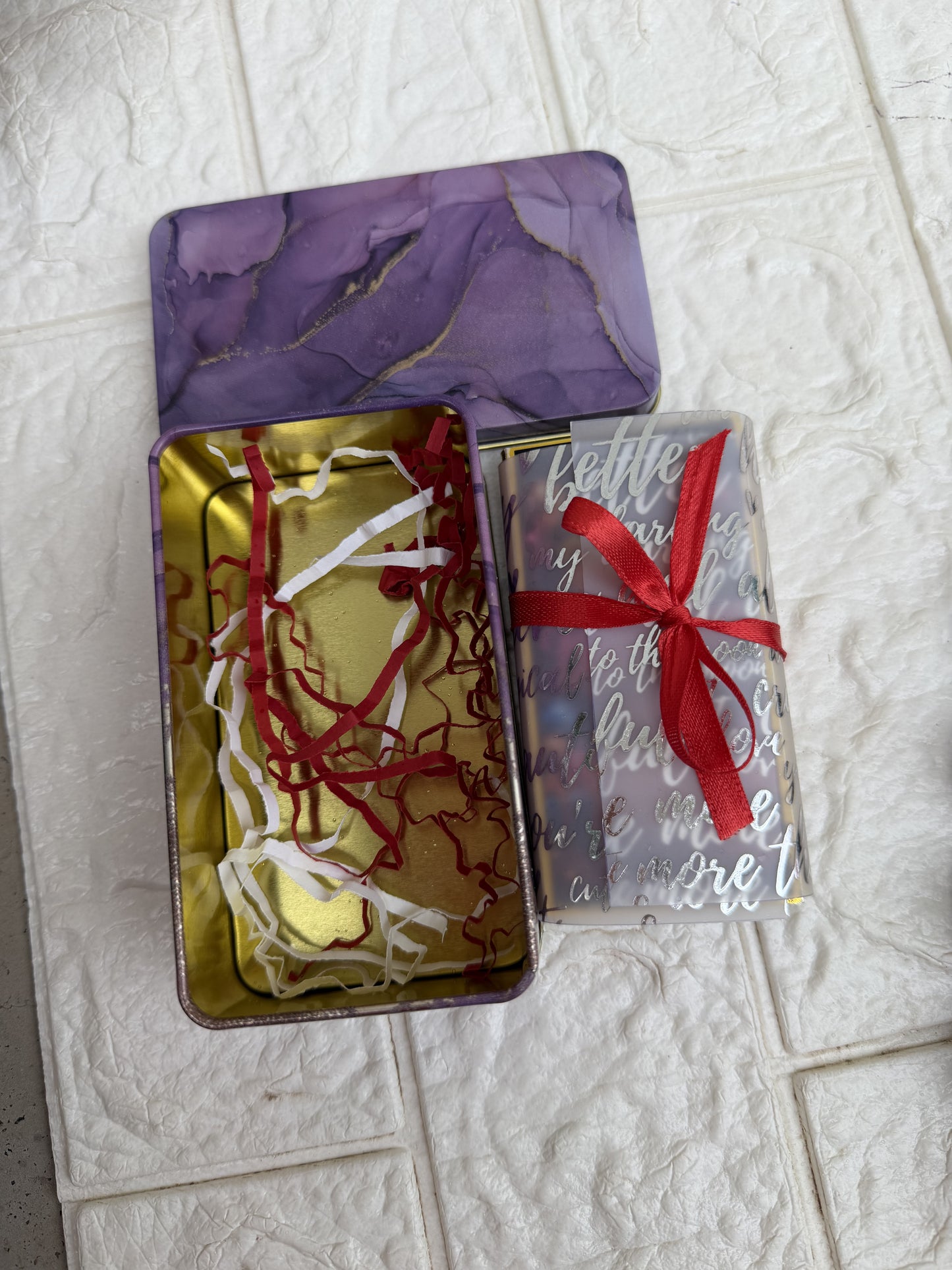 Tin Box Big Album (20 Photos)