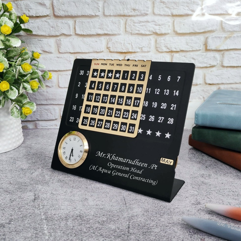 Customized Calendar with Clock