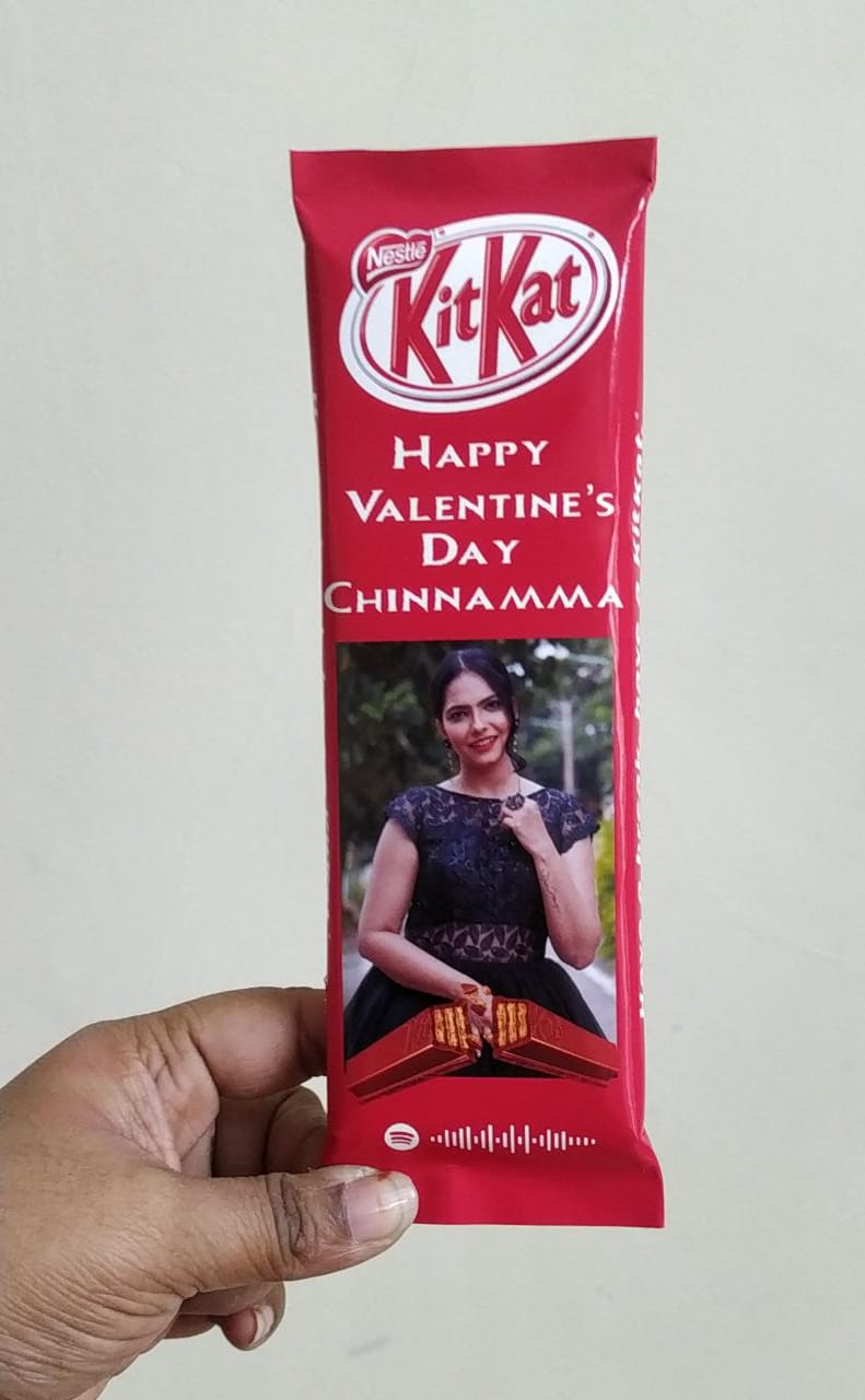 Customized Photo KitKat chocolate