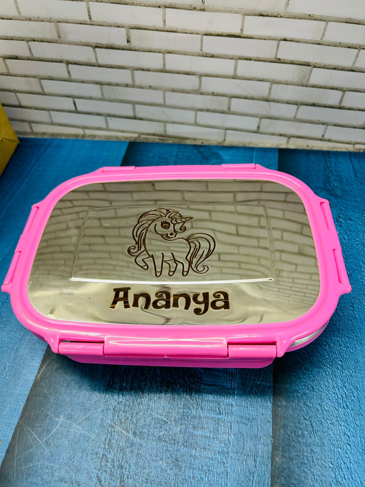 Customized Veigo Lunch Box