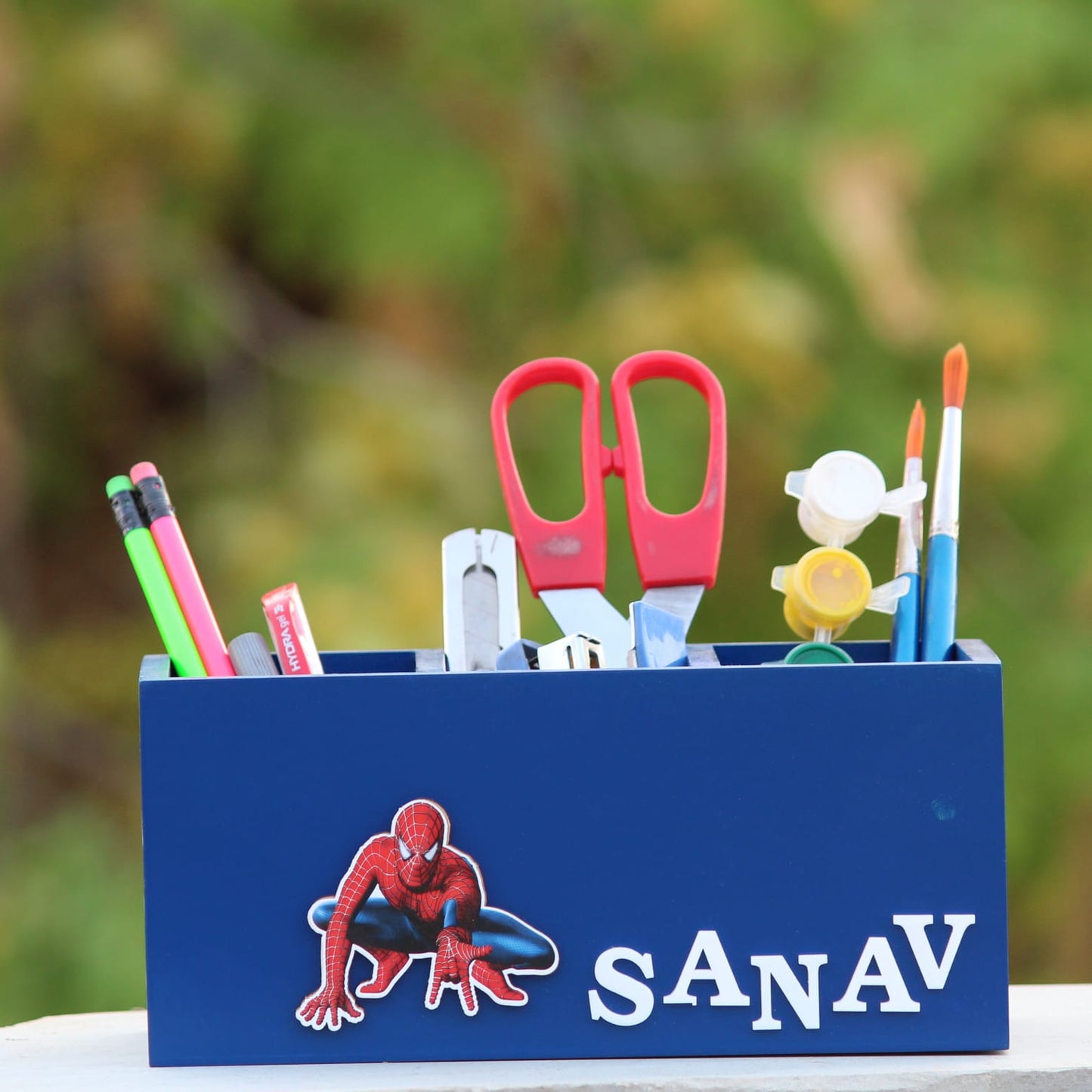 Customized Kids Pen Stand