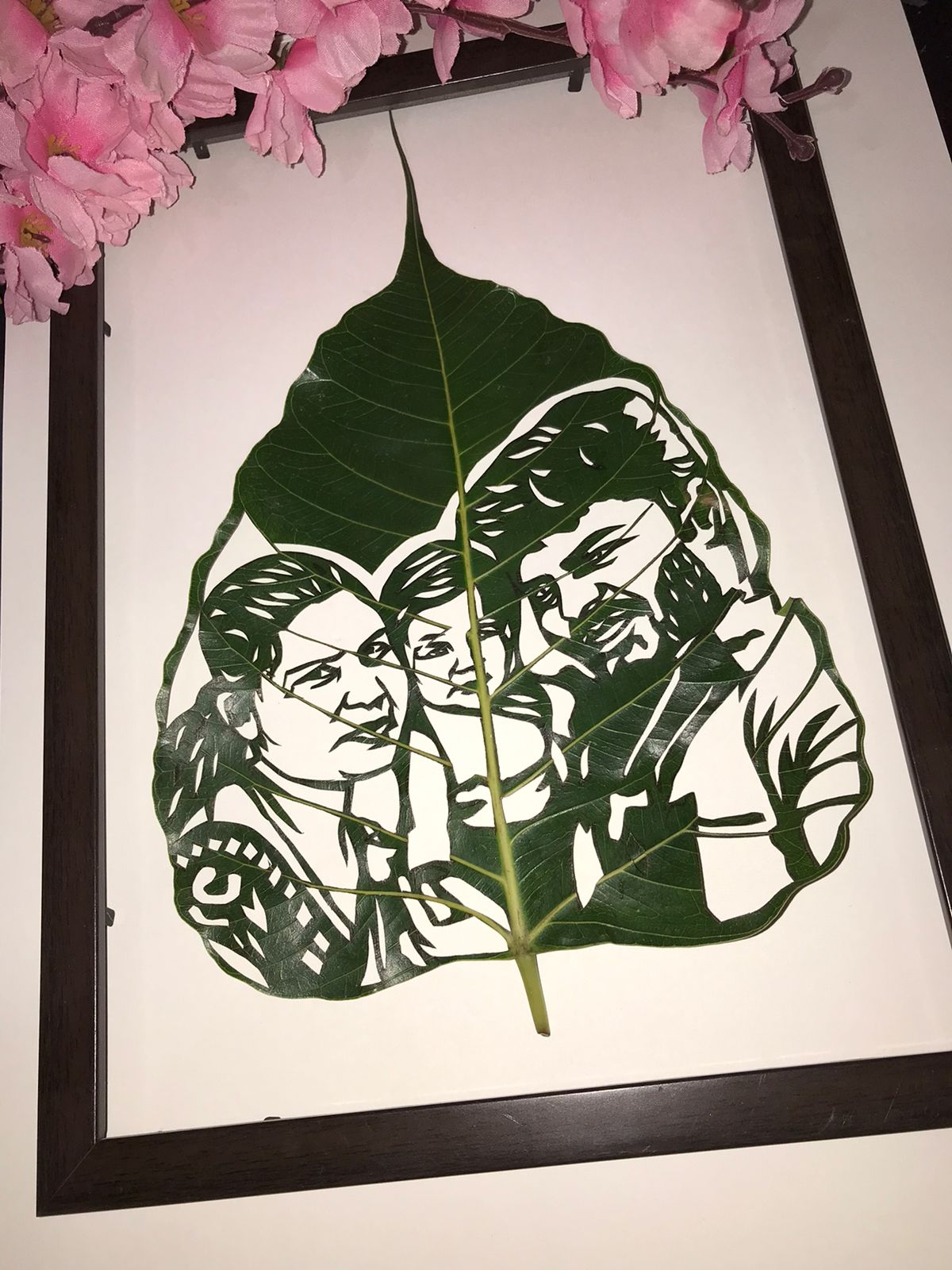 Customized Leaf Art Frame