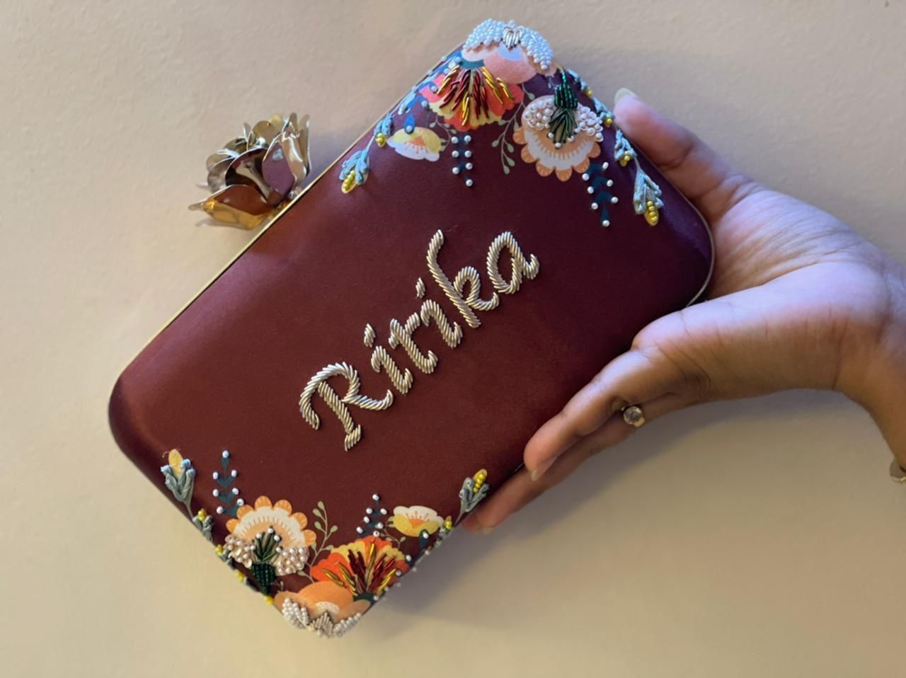 Customized Embroidery Clutch with Rose Knob