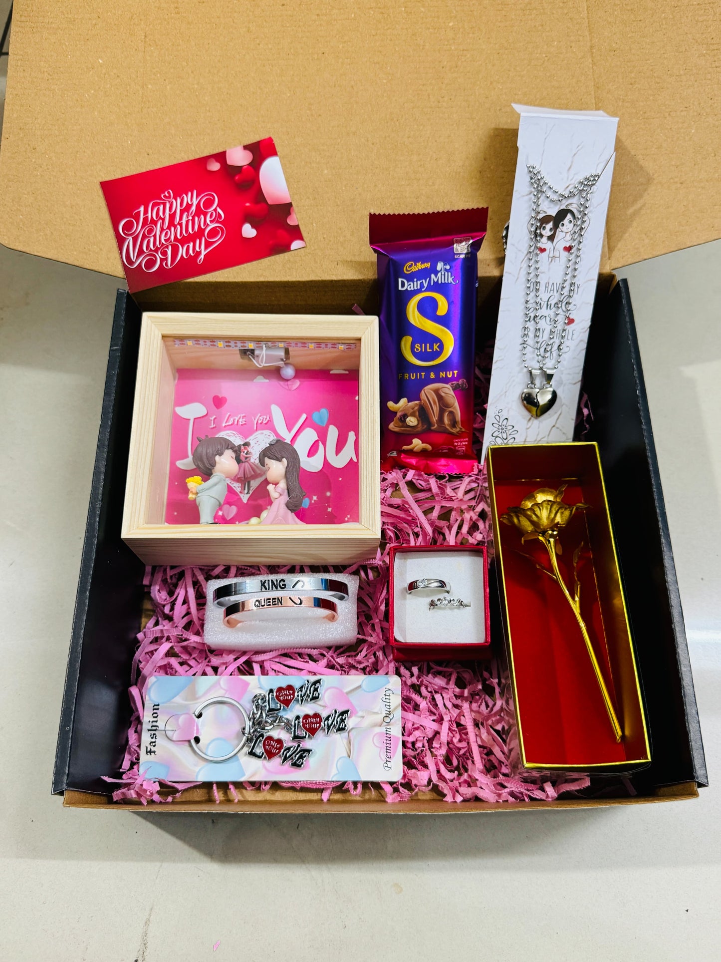 Valentine Gift Hamper 1.0