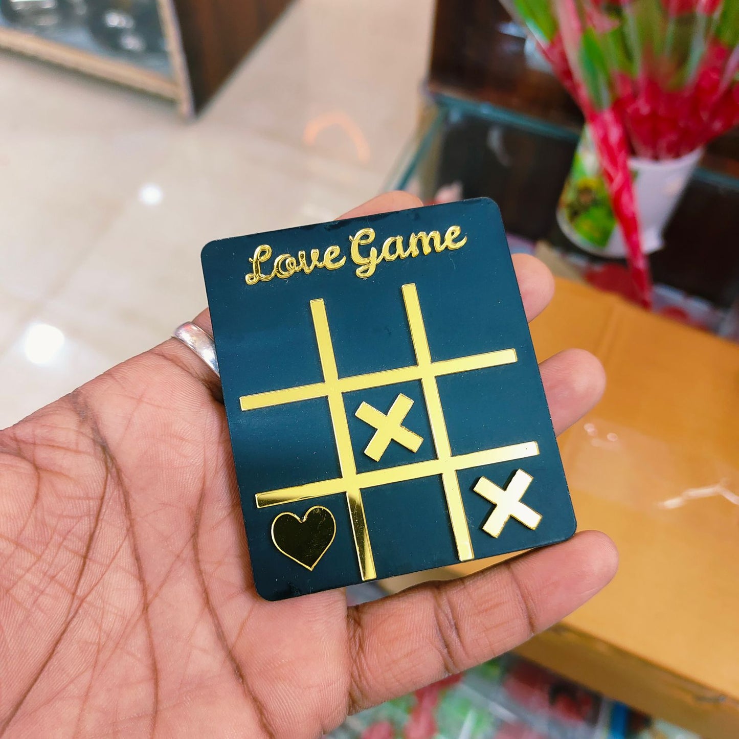 LOVE GAME (TIC TAC TOE )